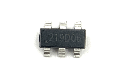 HT7712 4.5V~18V輸入，2.5A同步降壓變換器
